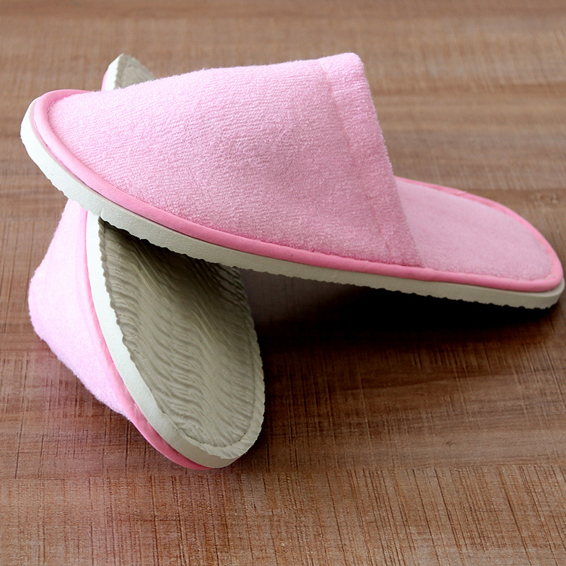 JESMARY – Elevating the Hotel Experience with Premium Disposable Slippers