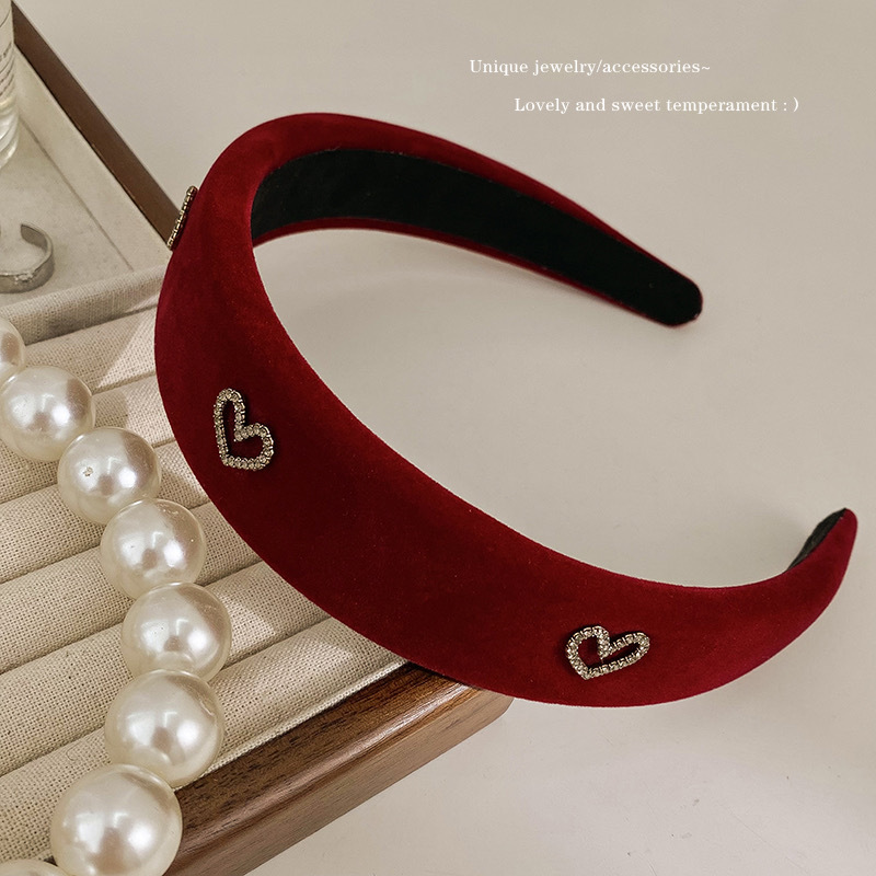 Deliver Grace, Welcome a Prosperous Tet: JESMARY Headbands – The Sophisticated Gift Wrapped with Heart