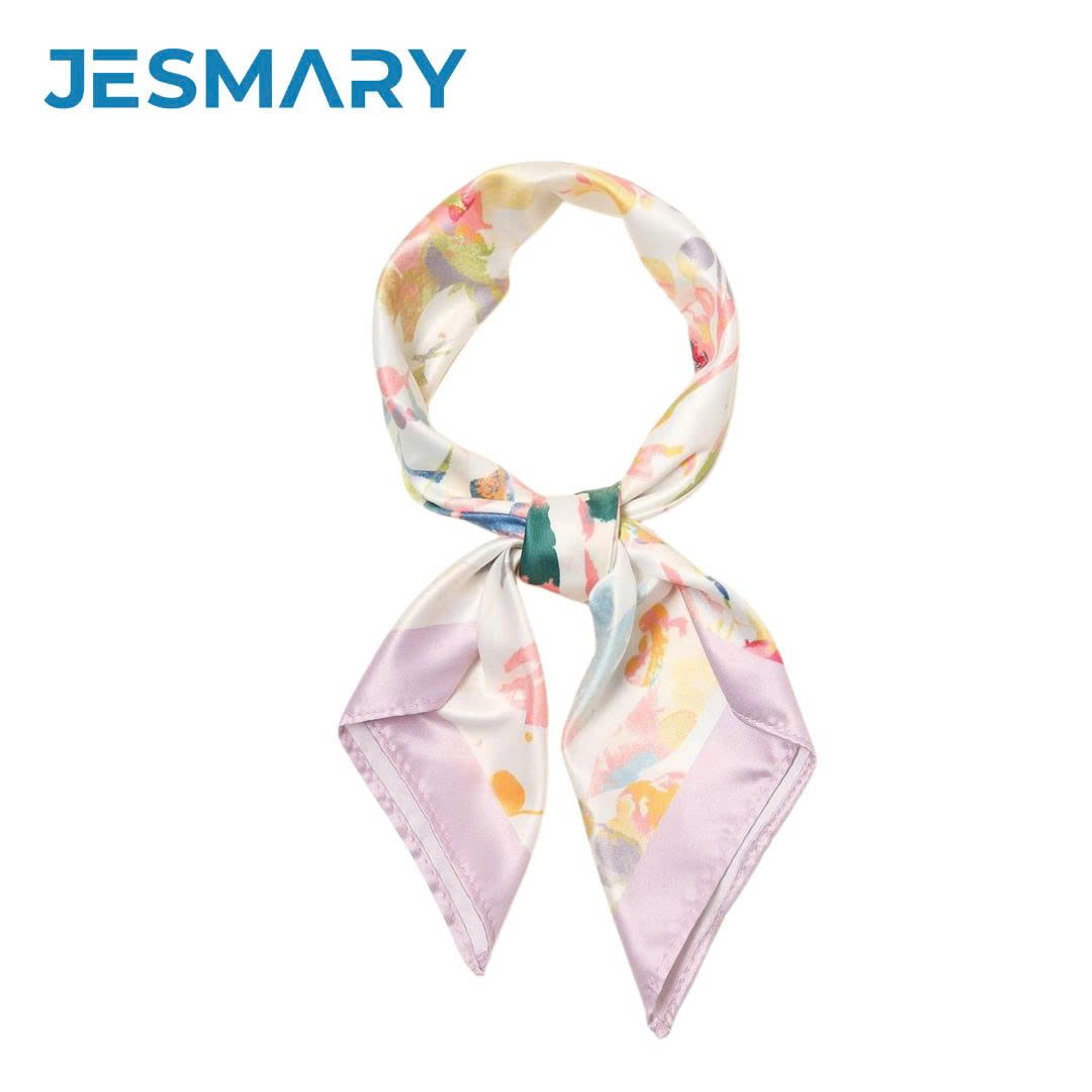 JESMARY – Bandana Scarf: When Simplicity Becomes a Fashion Signature